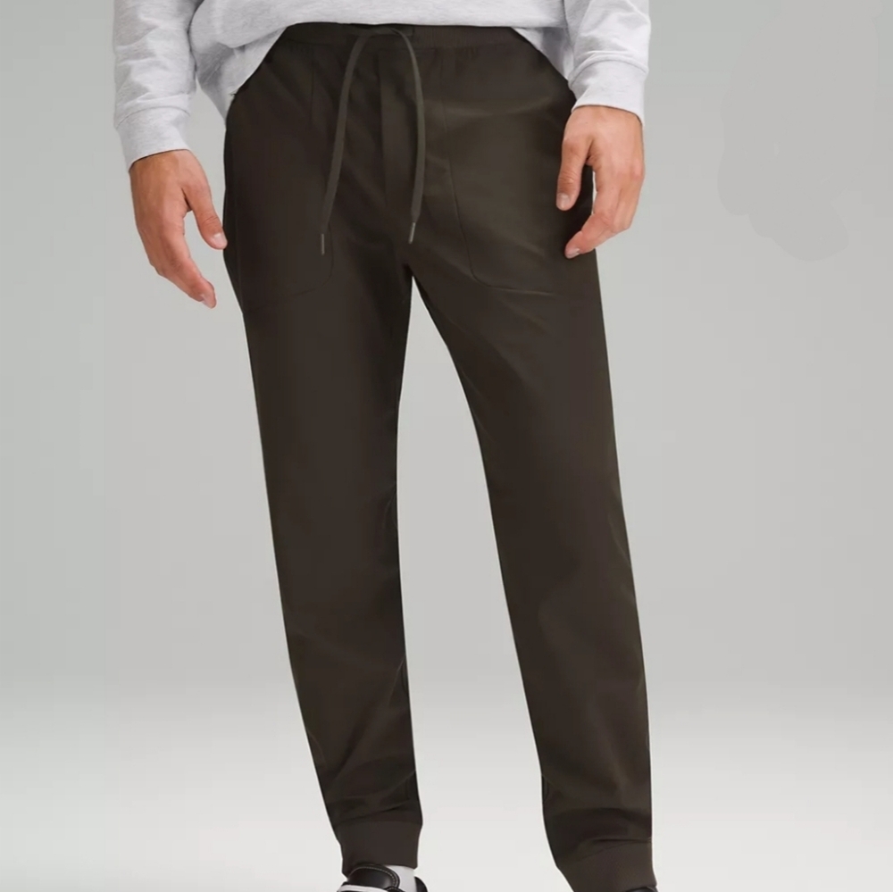 Lululemon ABC Jogger in Dark Olive